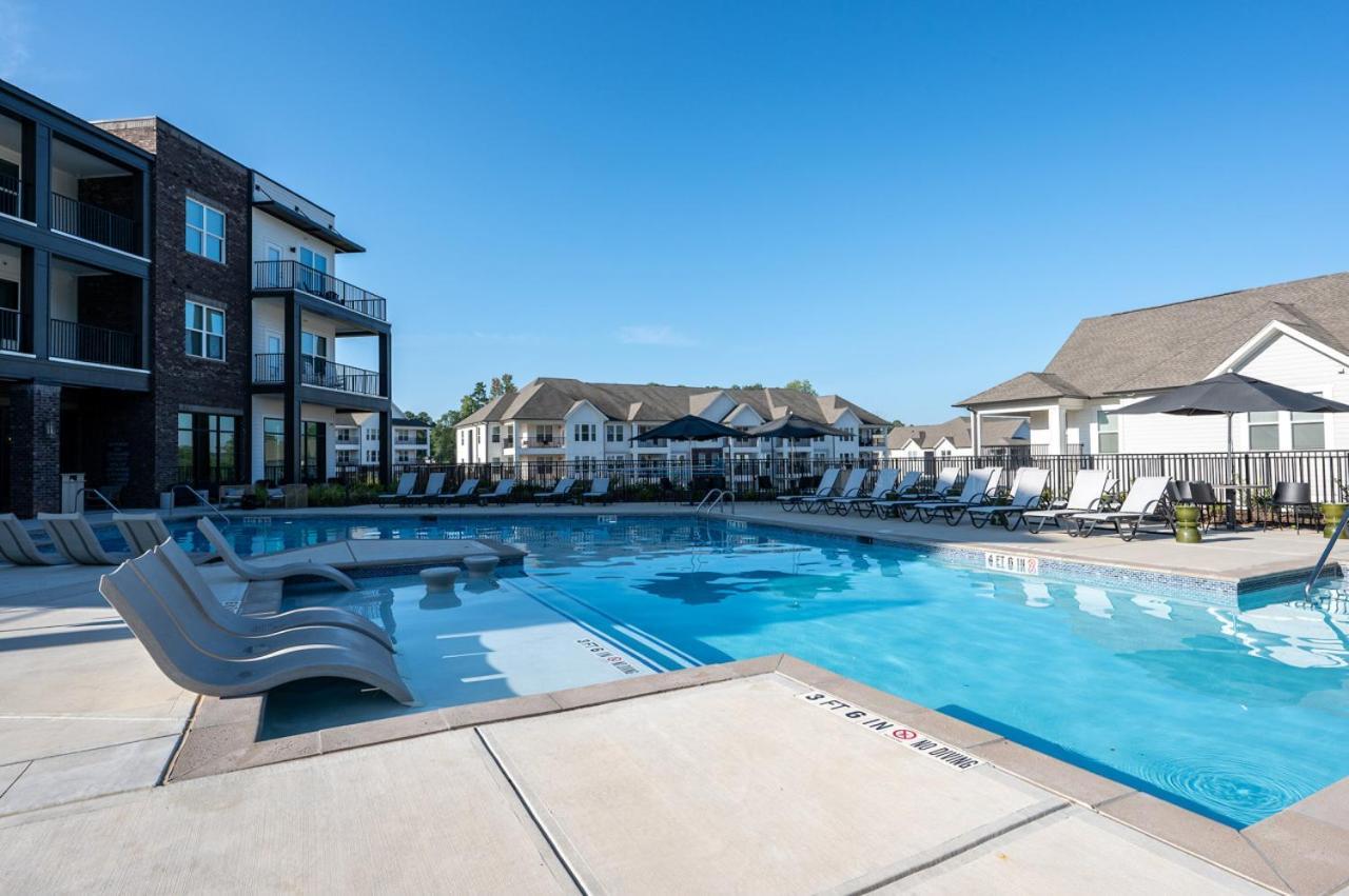 Charming, New Apt, Pool, Long *