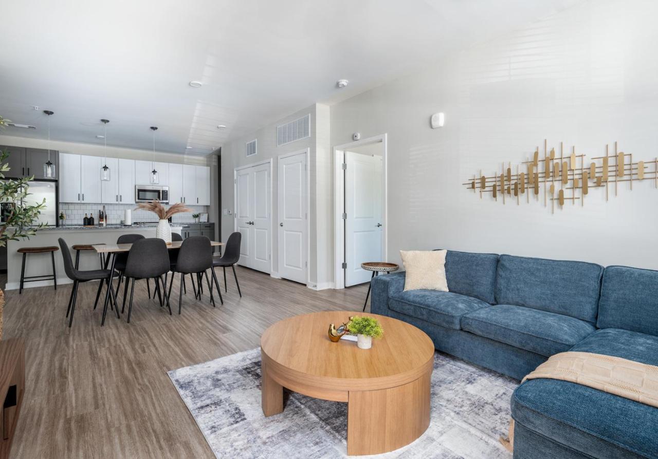 Charming, New Apt, Pool, Long