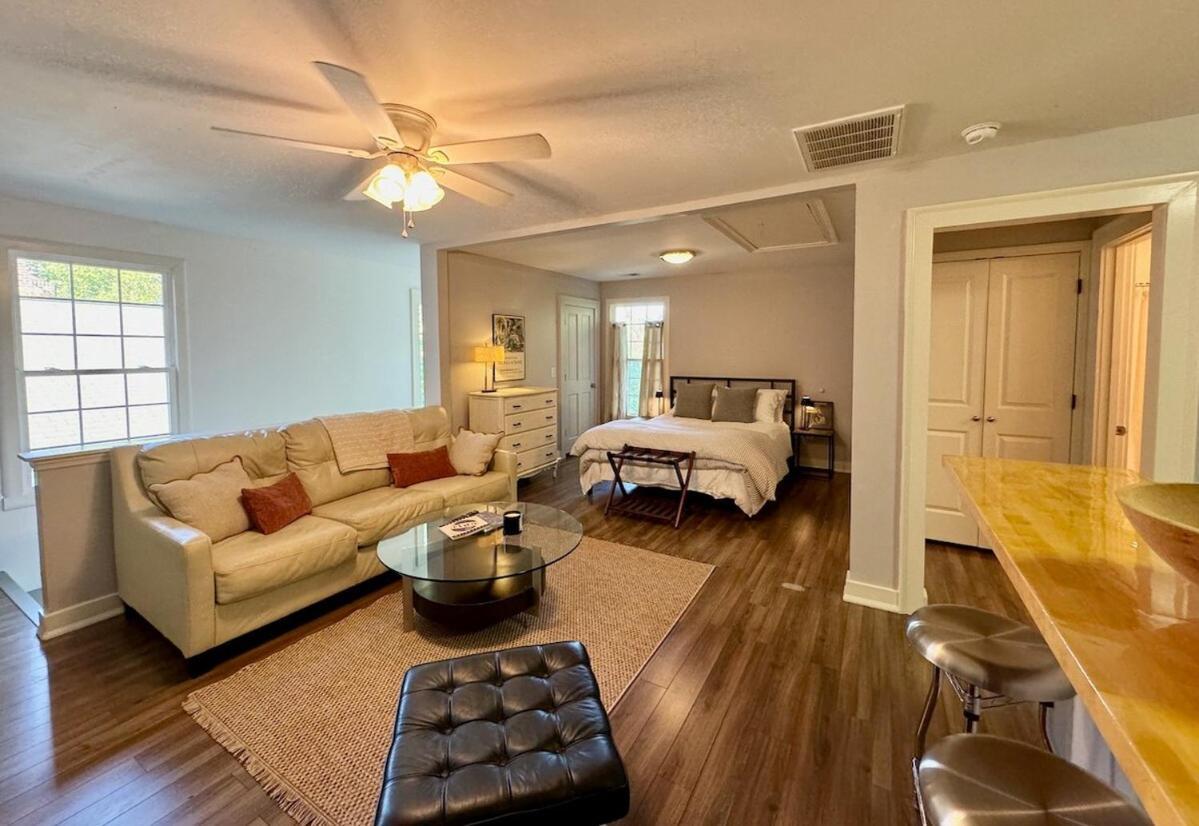 Holiday home 8 Min To Uga New Loft Near Downtown At Uga Free Wifi And Coffee Athens