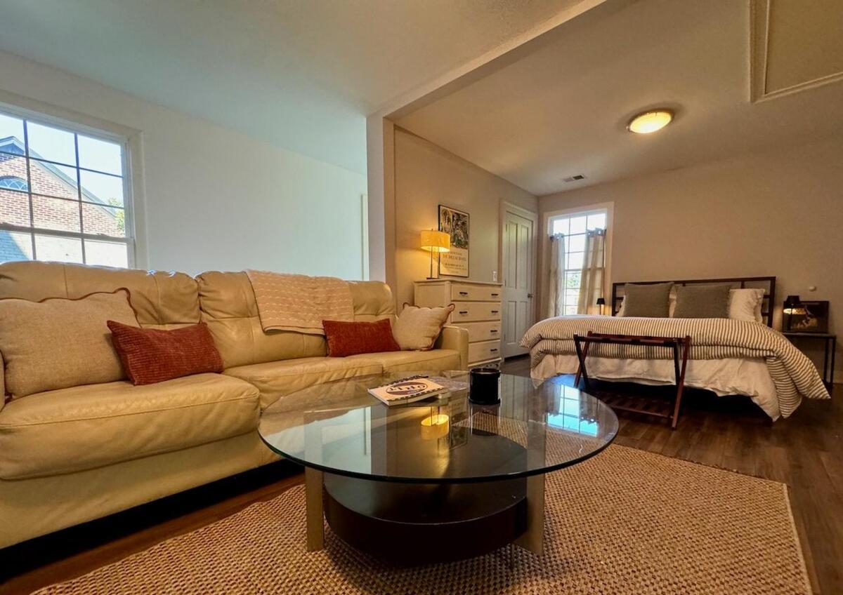 8 Min To Uga New Loft Near Downtown At Uga Free Wifi And Coffee Holiday home