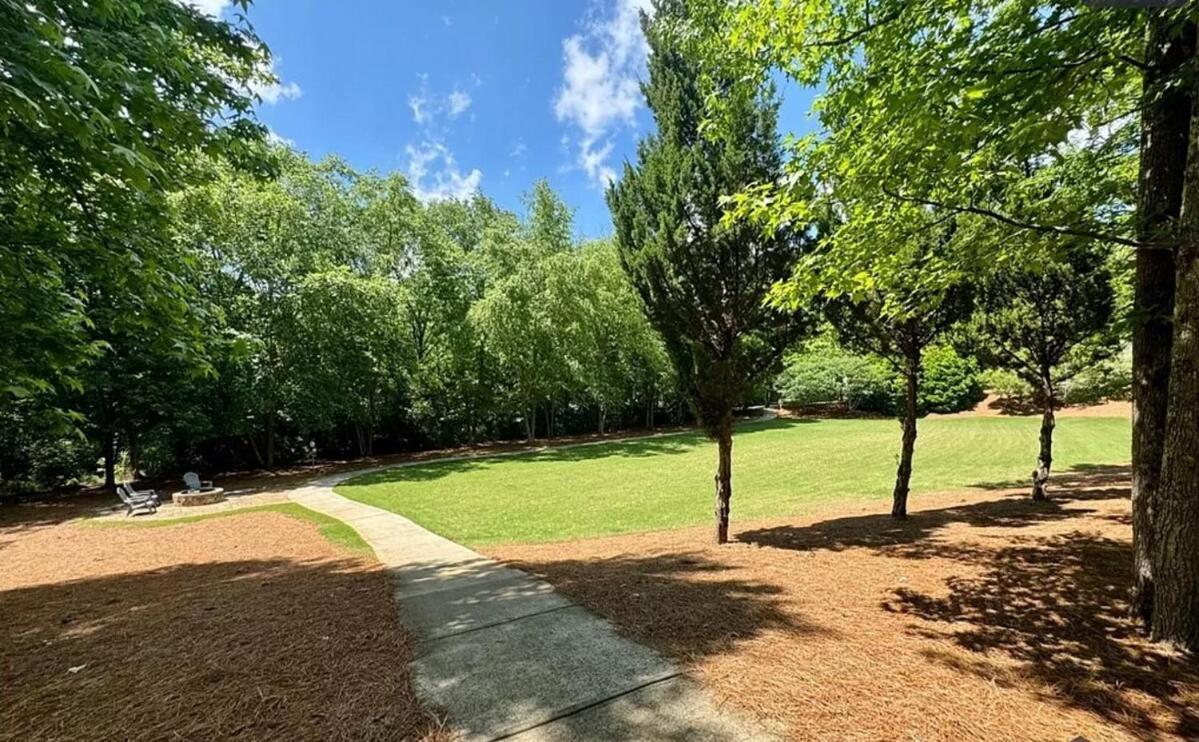 Holiday home 8 Min To Uga New Loft Near Downtown At Uga Free Wifi And Coffee