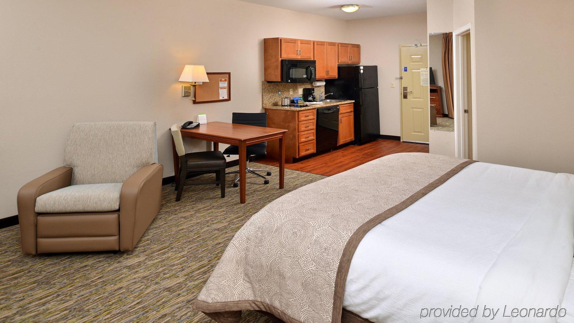 Candlewood By Ihg Hotel 3*