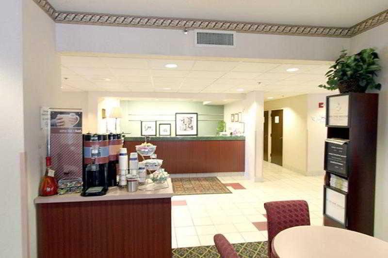 Hotel Hampton