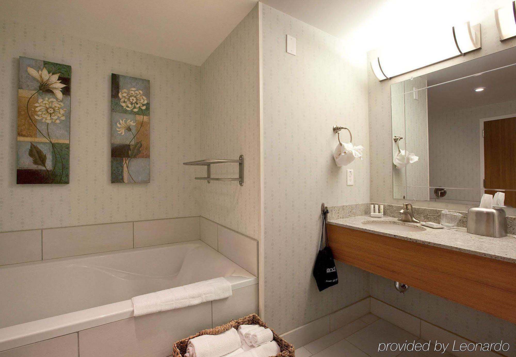 Hotel Springhill By Marriott West