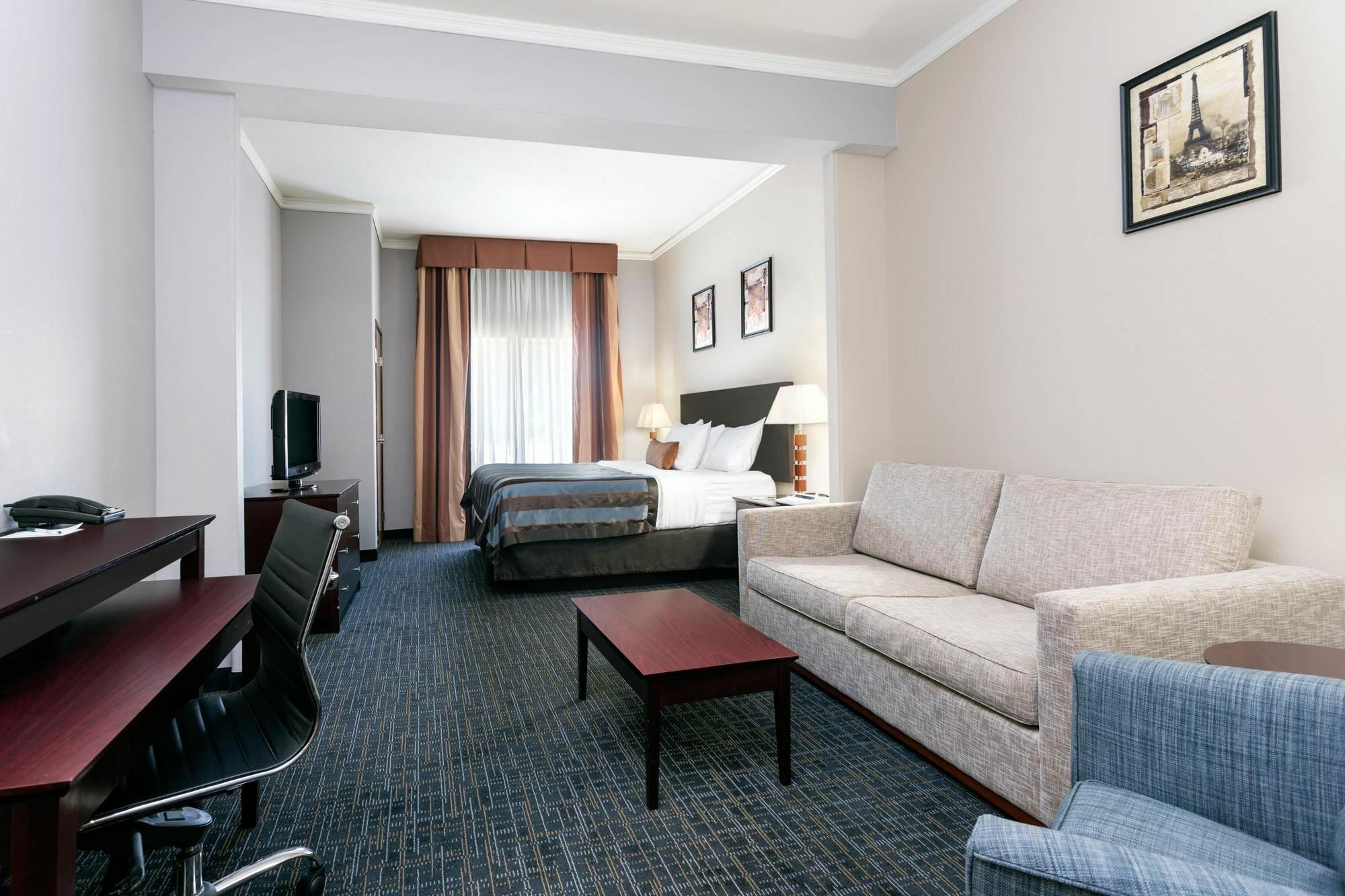 Wingate By Wyndham Ga Hotel