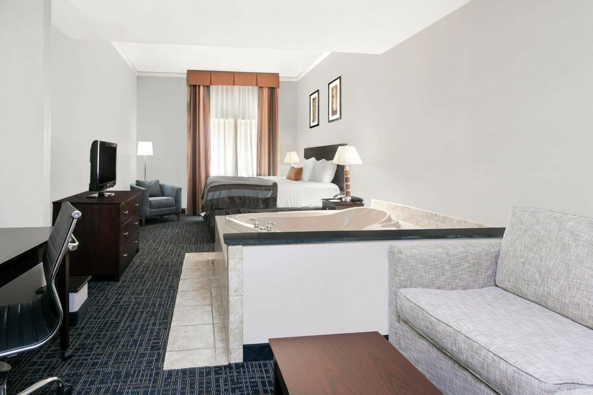 Wingate By Wyndham Ga