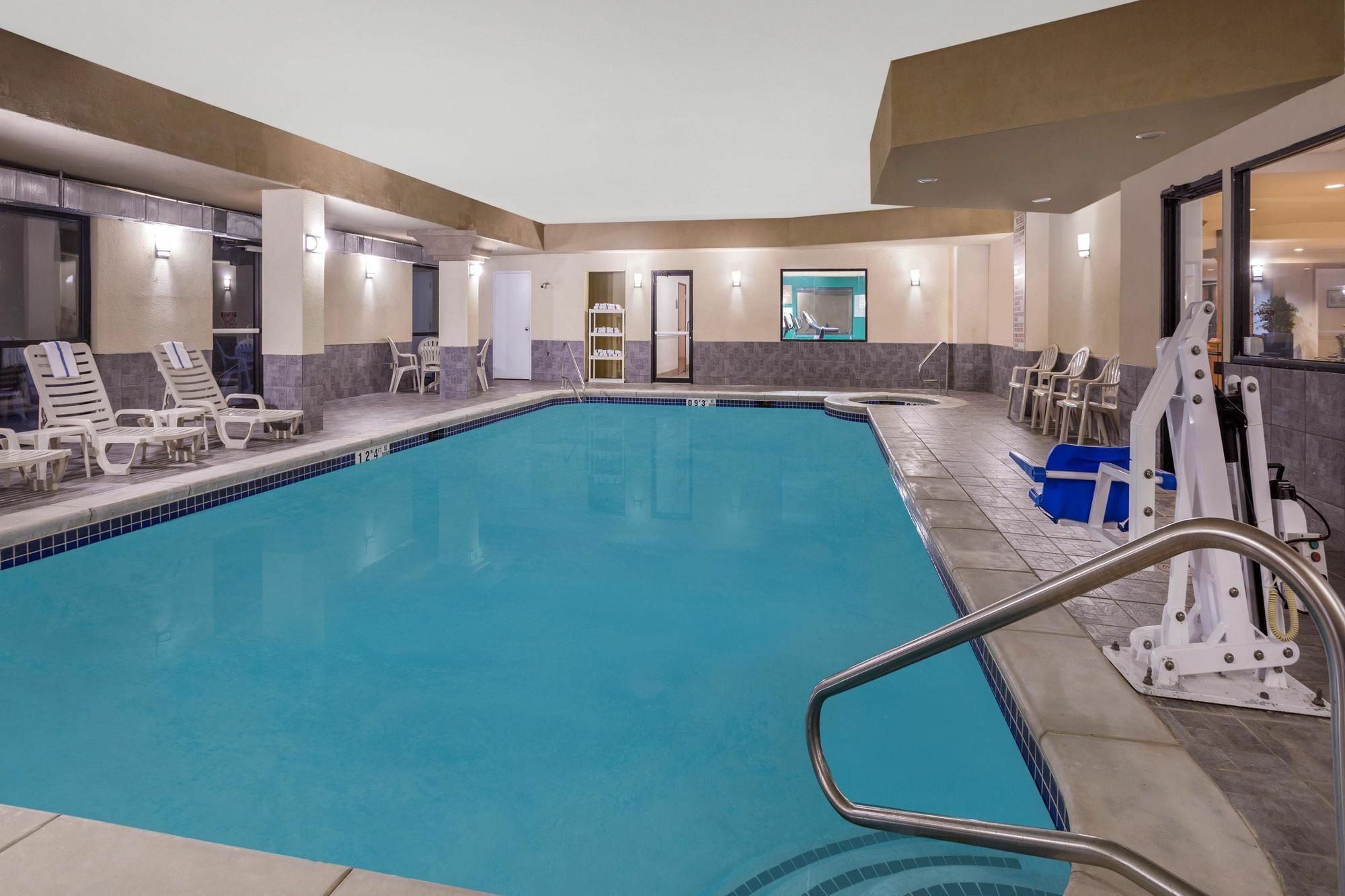 Hotel Wingate By Wyndham Ga 3*
